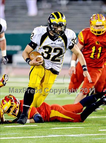 Thumbnail 3 in Del Oro vs. Oakdale (CIF SJS D3 Final) photogallery.