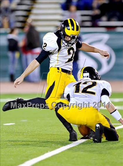 Thumbnail 3 in Del Oro vs. Oakdale (CIF SJS D3 Final) photogallery.