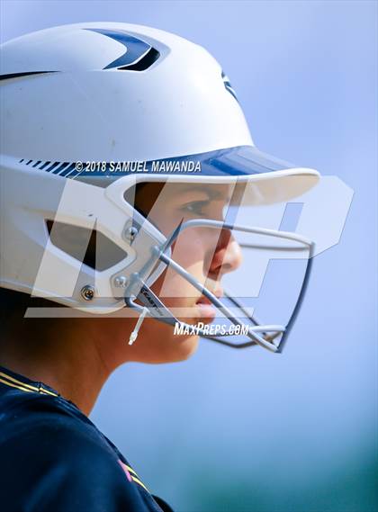 Thumbnail 2 in Sierra Canyon vs  Santa Fe (CIF SS D4 Second Round) photogallery.