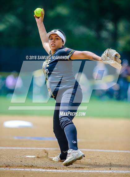 Thumbnail 2 in Sierra Canyon vs  Santa Fe (CIF SS D4 Second Round) photogallery.