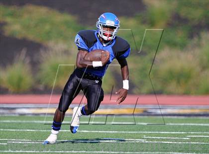 Thumbnail 1 in Patterson vs. Archbishop Curley (I-95 Kickoff Classic) photogallery.
