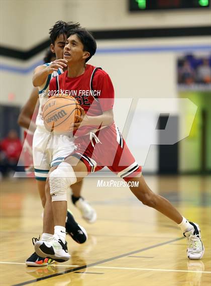 Thumbnail 3 in Page vs. St. John Paul II Catholic (VCS Thanksgiving Tournament) photogallery.