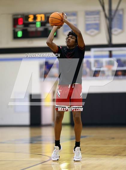 Thumbnail 2 in Page vs. St. John Paul II Catholic (VCS Thanksgiving Tournament) photogallery.