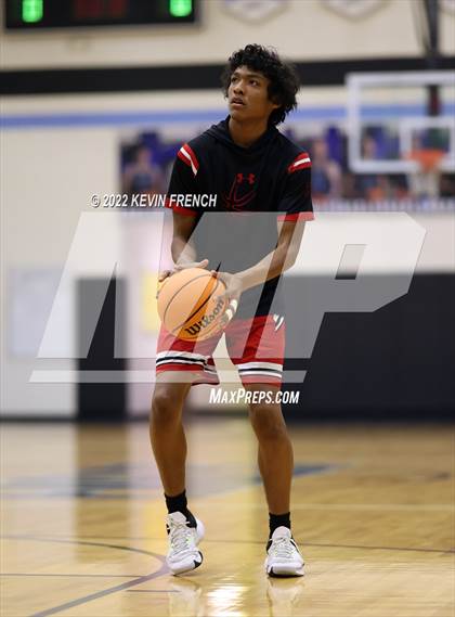 Thumbnail 3 in Page vs. St. John Paul II Catholic (VCS Thanksgiving Tournament) photogallery.