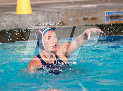 Thumbnail 3 in Corona del Mar vs Foothill (Bill Barnett Holiday Cup) photogallery.