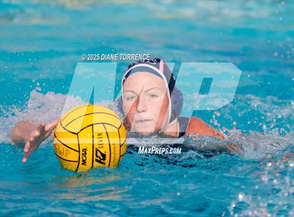 Thumbnail 3 in Corona del Mar vs Foothill (Bill Barnett Holiday Cup) photogallery.