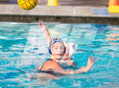 Thumbnail 2 in Corona del Mar vs Foothill (Bill Barnett Holiday Cup) photogallery.