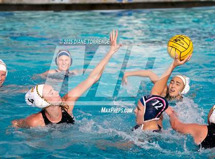 Thumbnail 2 in Corona del Mar vs Foothill (Bill Barnett Holiday Cup) photogallery.