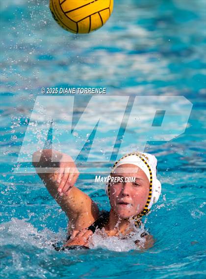 Thumbnail 3 in Corona del Mar vs Foothill (Bill Barnett Holiday Cup) photogallery.