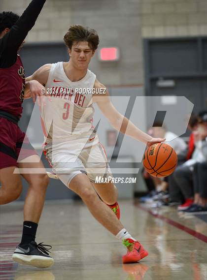Thumbnail 2 in JSerra Catholic @ Mater Dei photogallery.