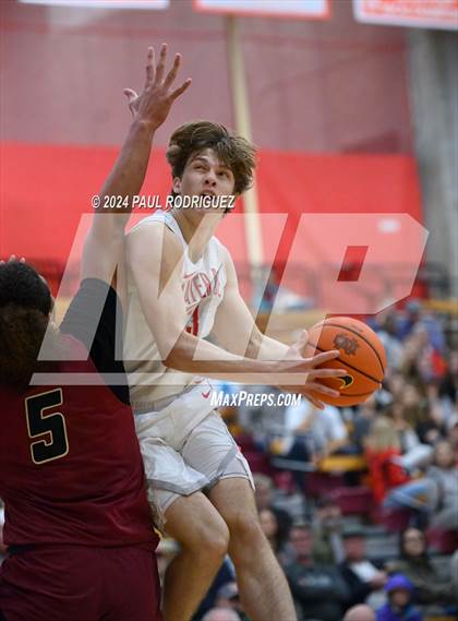 Thumbnail 3 in JSerra Catholic @ Mater Dei photogallery.