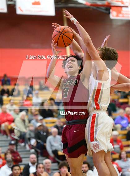 Thumbnail 1 in JSerra Catholic @ Mater Dei photogallery.
