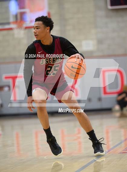 Thumbnail 2 in JSerra Catholic @ Mater Dei photogallery.