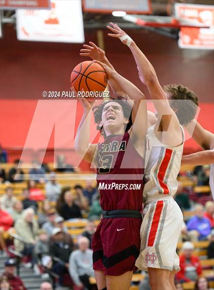 Thumbnail 2 in JSerra Catholic @ Mater Dei photogallery.