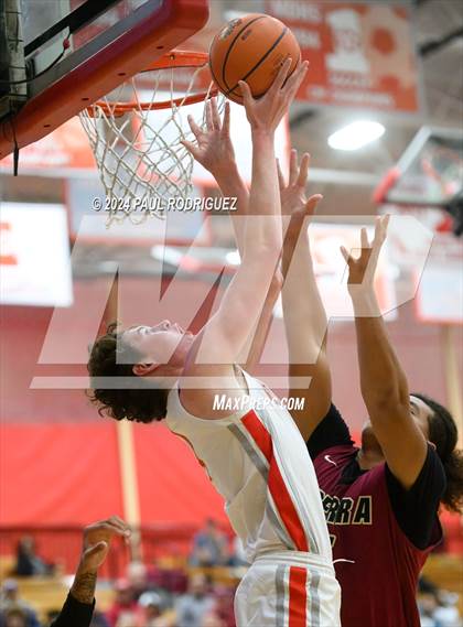 Thumbnail 1 in JSerra Catholic @ Mater Dei photogallery.