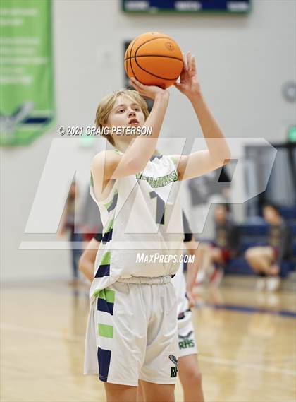 Thumbnail 1 in Cedar @ Ridgeline (Sophomore) photogallery.
