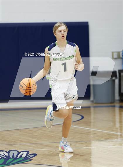 Thumbnail 3 in Cedar @ Ridgeline (Sophomore) photogallery.