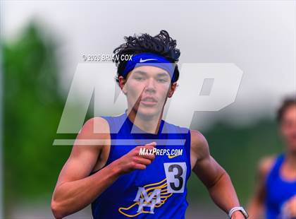 Thumbnail 1 in Bomber Relays photogallery.