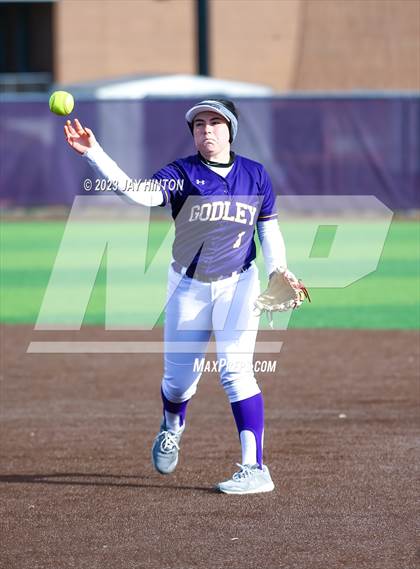 Thumbnail 3 in Glen Rose at Godley photogallery.
