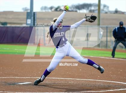 Thumbnail 1 in Glen Rose at Godley photogallery.
