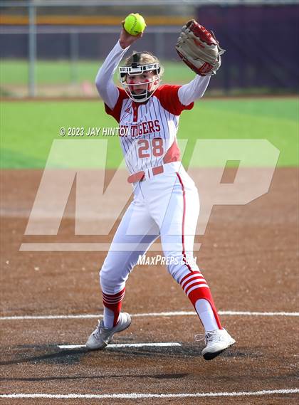 Thumbnail 2 in Glen Rose at Godley photogallery.
