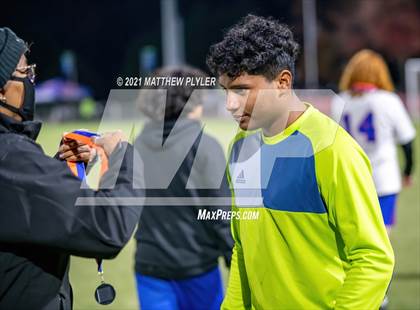 Thumbnail 1 in Greene Central vs. Shelby (NCHSAA 2A Final - Awards) photogallery.