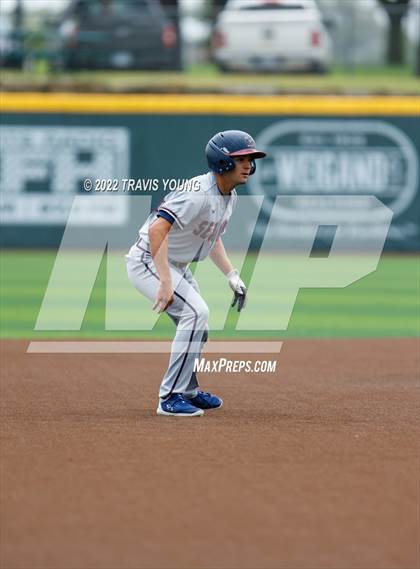 Thumbnail 3 in Topeka-Seaman vs. Overland Park-St Thomas Aquinas(KSHSAA State 5A Quarterfinals) photogallery.