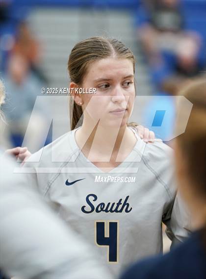 Thumbnail 2 in Grosse Pointe South @ Utica Eisenhower photogallery.
