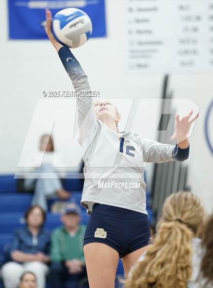 Thumbnail 3 in Grosse Pointe South @ Utica Eisenhower photogallery.