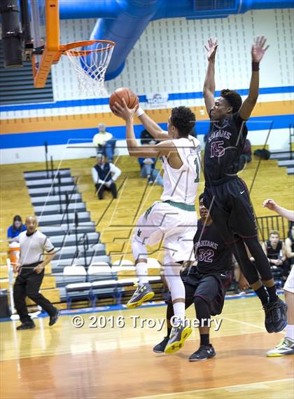 Thumbnail 2 in Weddington vs. Sun Valley photogallery.