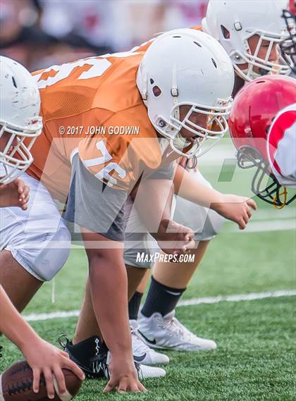Thumbnail 1 in Alvin JV Orange vs Waltrip JV photogallery.