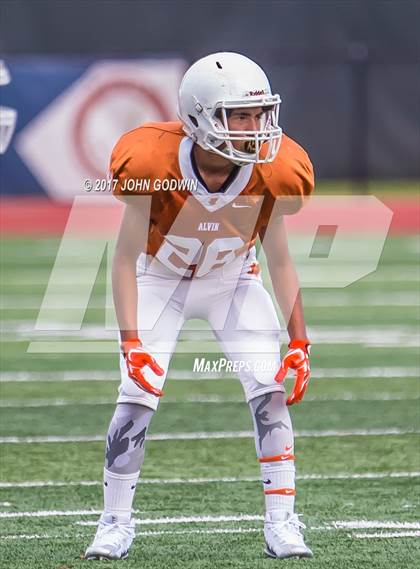 Thumbnail 3 in Alvin JV Orange vs Waltrip JV photogallery.