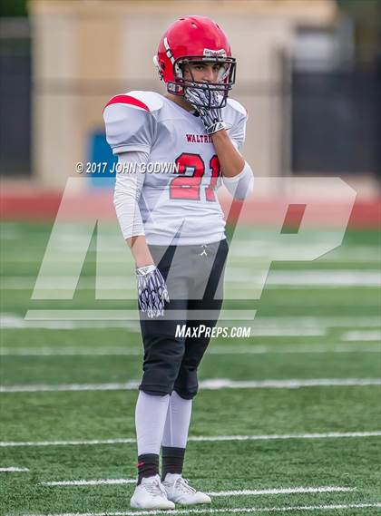 Thumbnail 2 in Alvin JV Orange vs Waltrip JV photogallery.