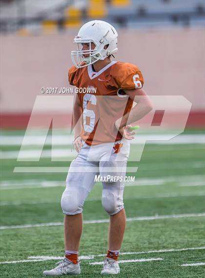 Thumbnail 1 in Alvin JV Orange vs Waltrip JV photogallery.