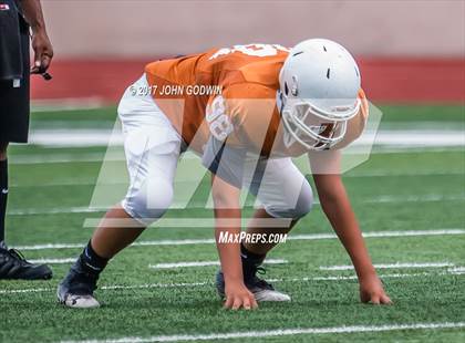 Thumbnail 3 in Alvin JV Orange vs Waltrip JV photogallery.