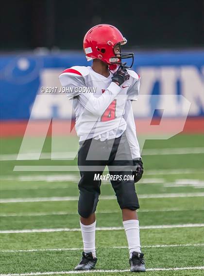 Thumbnail 3 in Alvin JV Orange vs Waltrip JV photogallery.