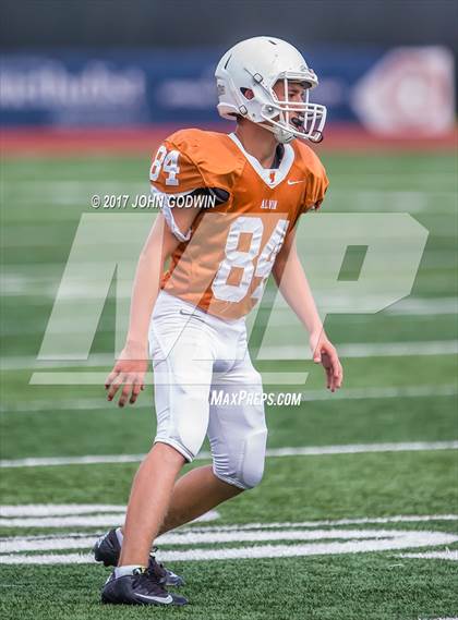 Thumbnail 3 in Alvin JV Orange vs Waltrip JV photogallery.