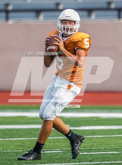 Thumbnail 2 in Alvin JV Orange vs Waltrip JV photogallery.