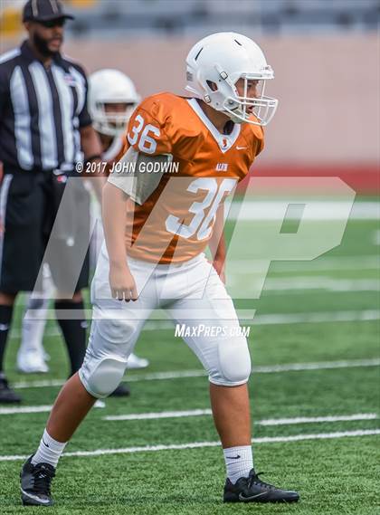 Thumbnail 2 in Alvin JV Orange vs Waltrip JV photogallery.