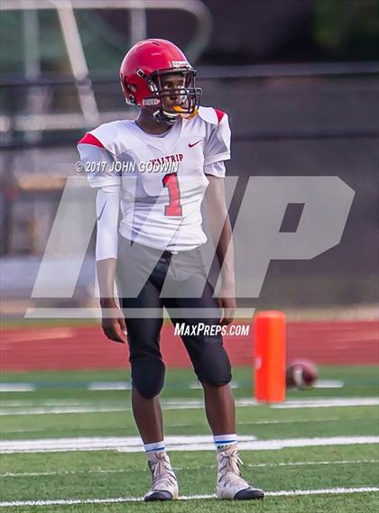 Thumbnail 3 in Alvin JV Orange vs Waltrip JV photogallery.