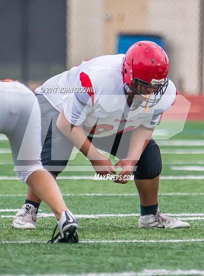 Thumbnail 3 in Alvin JV Orange vs Waltrip JV photogallery.