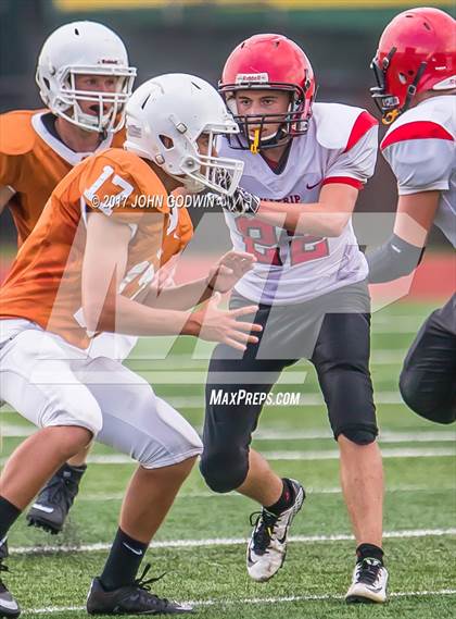 Thumbnail 2 in Alvin JV Orange vs Waltrip JV photogallery.