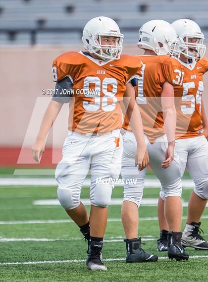 Thumbnail 3 in Alvin JV Orange vs Waltrip JV photogallery.
