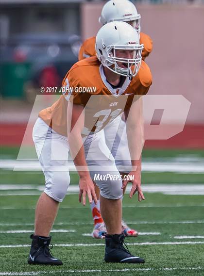 Thumbnail 1 in Alvin JV Orange vs Waltrip JV photogallery.
