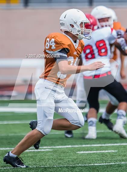 Thumbnail 3 in Alvin JV Orange vs Waltrip JV photogallery.