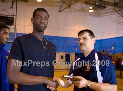 Thumbnail 1 in Gompers vs Thomas Edison (Queens Jam Christmas Classic) photogallery.
