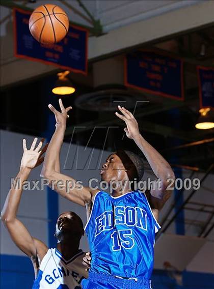Thumbnail 2 in Gompers vs Thomas Edison (Queens Jam Christmas Classic) photogallery.