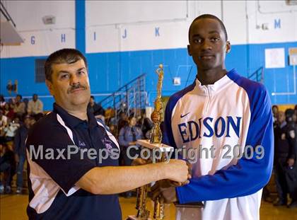 Thumbnail 3 in Gompers vs Thomas Edison (Queens Jam Christmas Classic) photogallery.