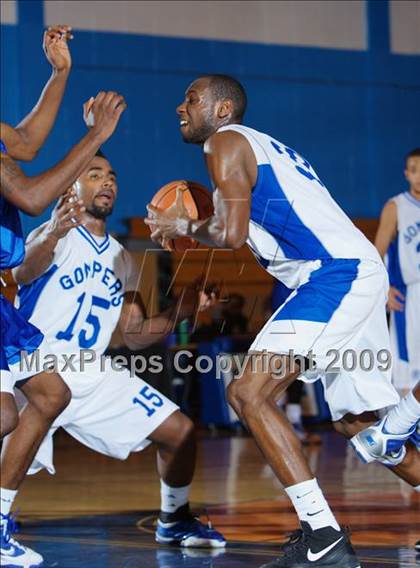 Thumbnail 3 in Gompers vs Thomas Edison (Queens Jam Christmas Classic) photogallery.