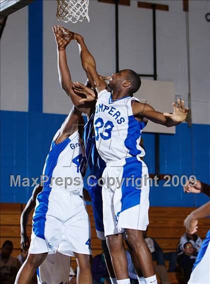 Thumbnail 1 in Gompers vs Thomas Edison (Queens Jam Christmas Classic) photogallery.